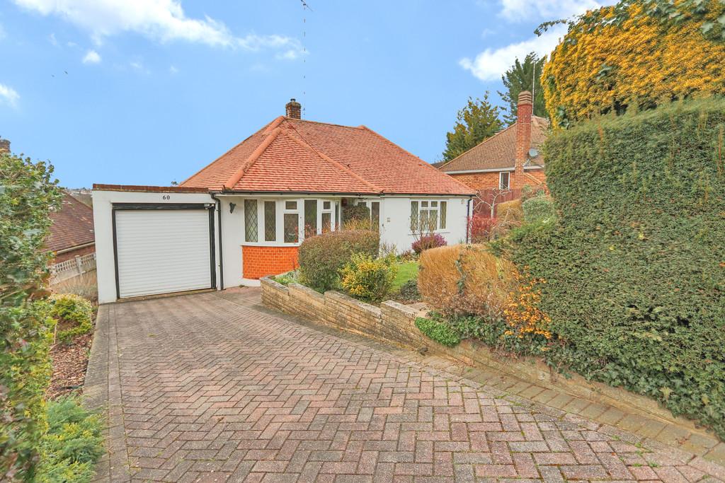 Byron Avenue, Coulsdon 2 bed detached bungalow for sale £650,000
