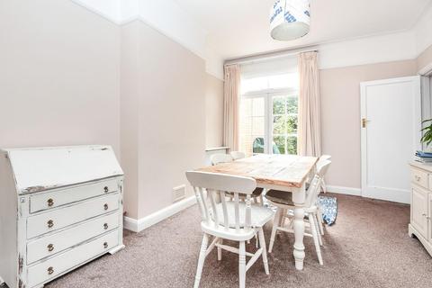 65 Braemar Avenue, London, SW19 8AY
