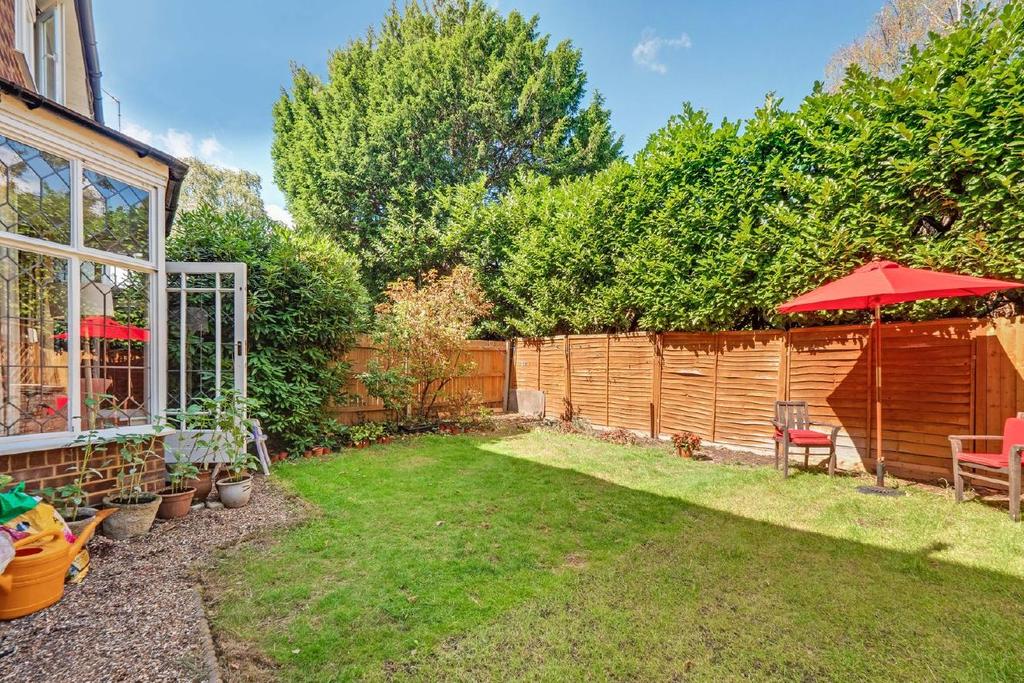 Princes Way, Southfields 4 bed terraced house £900,000