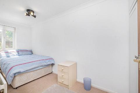 110 Augustus Road, London, SW19 6ER