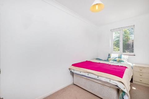 110 Augustus Road, London, SW19 6ER