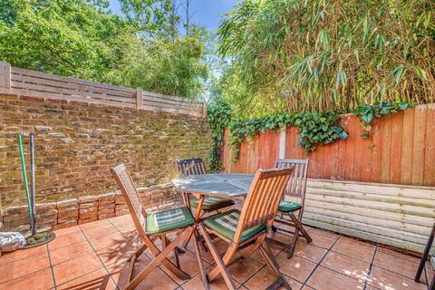 110 Augustus Road, London, SW19 6ER