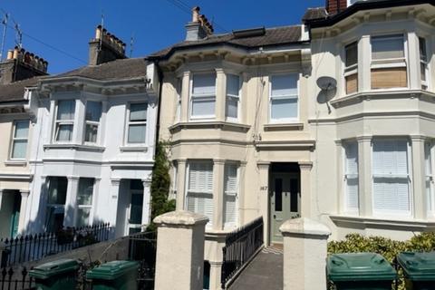 2 bedroom flat to rent, Ditchling Rise, Brighton