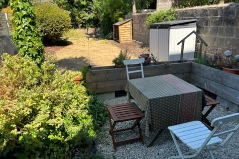 2 bedroom flat to rent, Ditchling Rise, Brighton