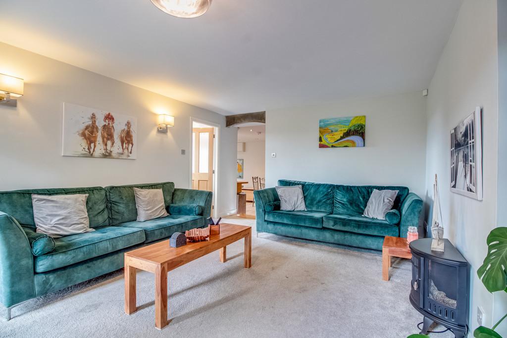 South Lane, Holmfirth 4 bed detached house for sale £425,000