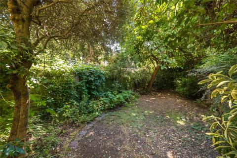 6 Canonbury Square, London, N1 2AU