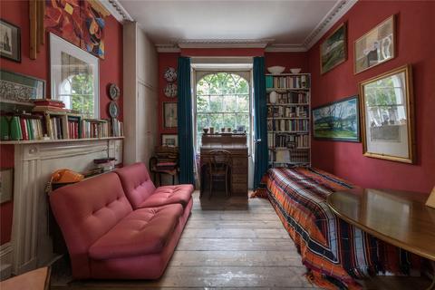 6 Canonbury Square, London, N1 2AU