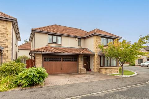 8 Almond Gardens, Perth, PH1 1TB