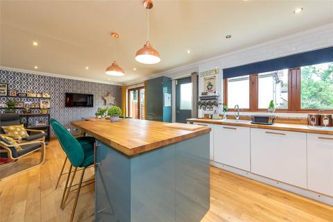8 Almond Gardens, Perth, PH1 1TB