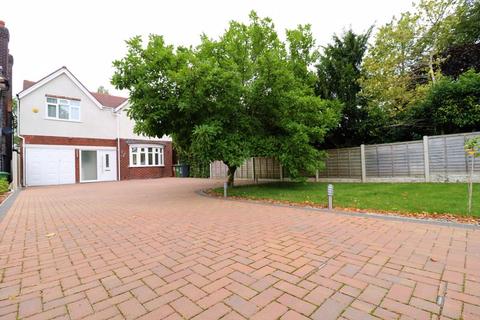 153 The Crescent, Walsall, WS1 2DD