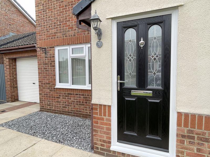 Leonard Ropner Drive, Fairfield, Stockton on Tees, TS19 7QQ 2 bed semi