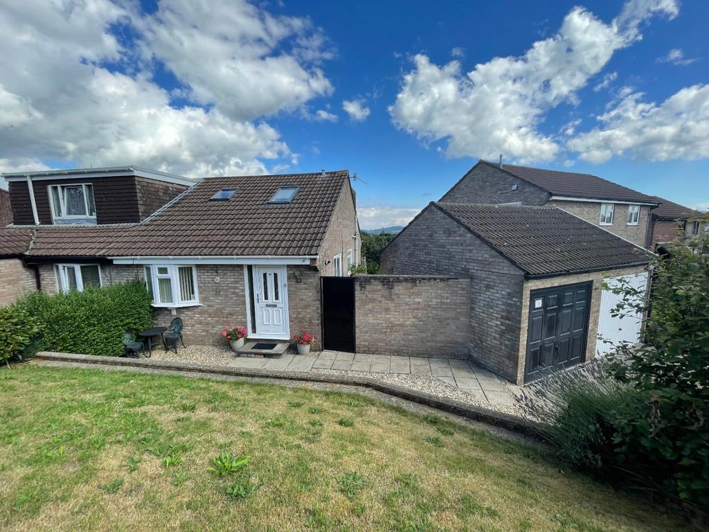 Bryn Yr Ysgol, Caledfryn, Caerphilly, CF83 2BY 3 bed semidetached