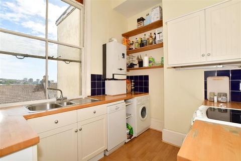 2 bedroom flat for sale - Buckingham Road, Brighton, East Sussex