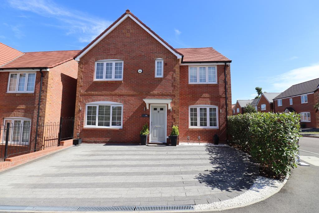 The Baulk, Houghton Regis... 5 bed detached house £475,000