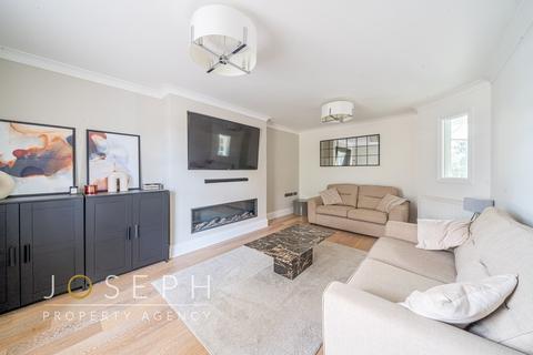 4 Broadlands Way, Rushmere St Andrew, Ipswich, IP4 5SU