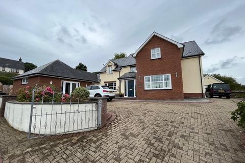 5 bedroom property with land for sale - Waungilwen, Newcastle Emlyn, SA44