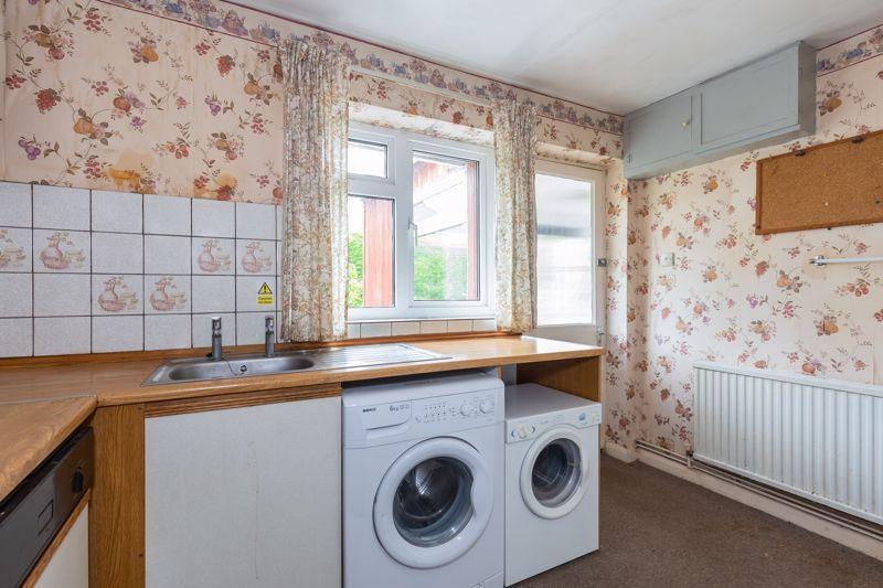 High Street, Maiden Bradley 3 bed detached bungalow £430,000
