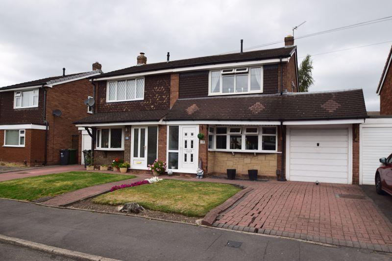 Saredon Close, Pelsall, WS3 4DH 3 bed semidetached house £245,000