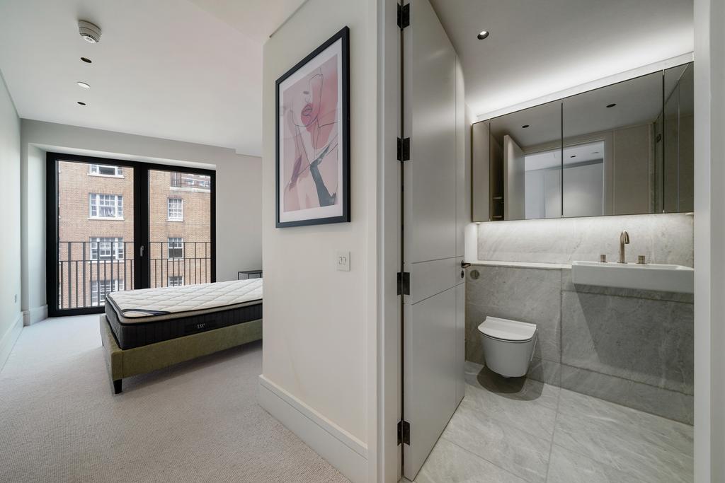 Second Bedroom (2)