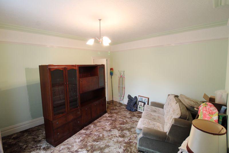 Storths Road, Birkby, Huddersfield, HD2 3 bed terraced house £95,000