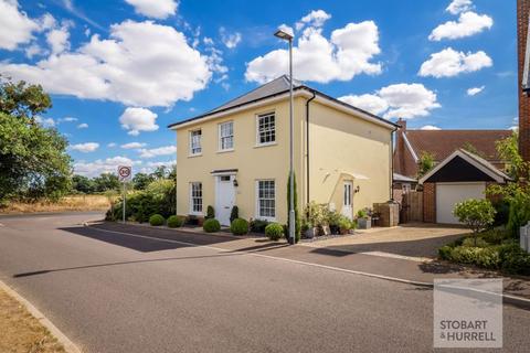 4 bedroom detached house for sale, Stevenson Road, Norwich NR12