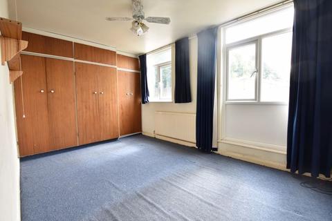 31 Trowbridge Gardens, Luton, LU2 7JY