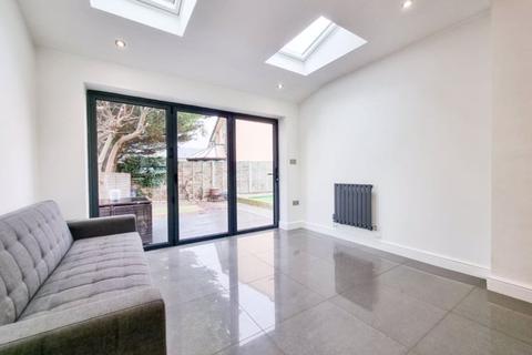 2 Winsley Road, Matson, Gloucester, GL4 6NG