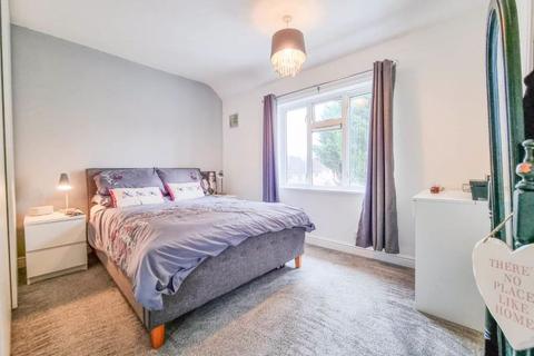 2 Winsley Road, Matson, Gloucester, GL4 6NG