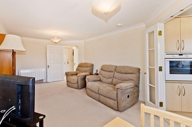 Living Room pic2
