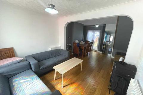 2 bedroom terraced house to rent, Little Street, Reading