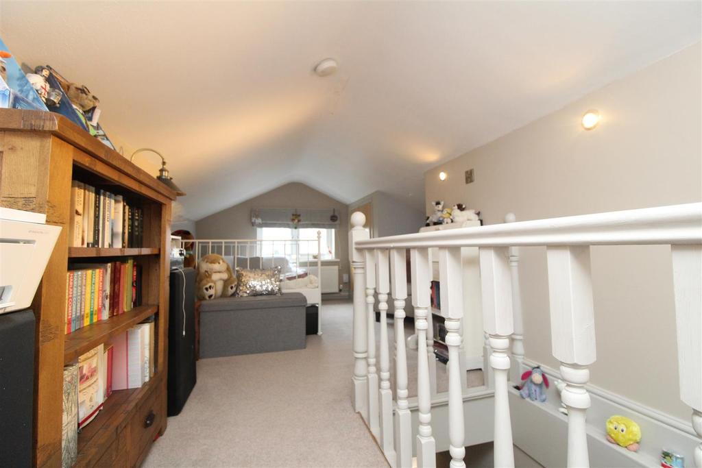 Loft room.JPG