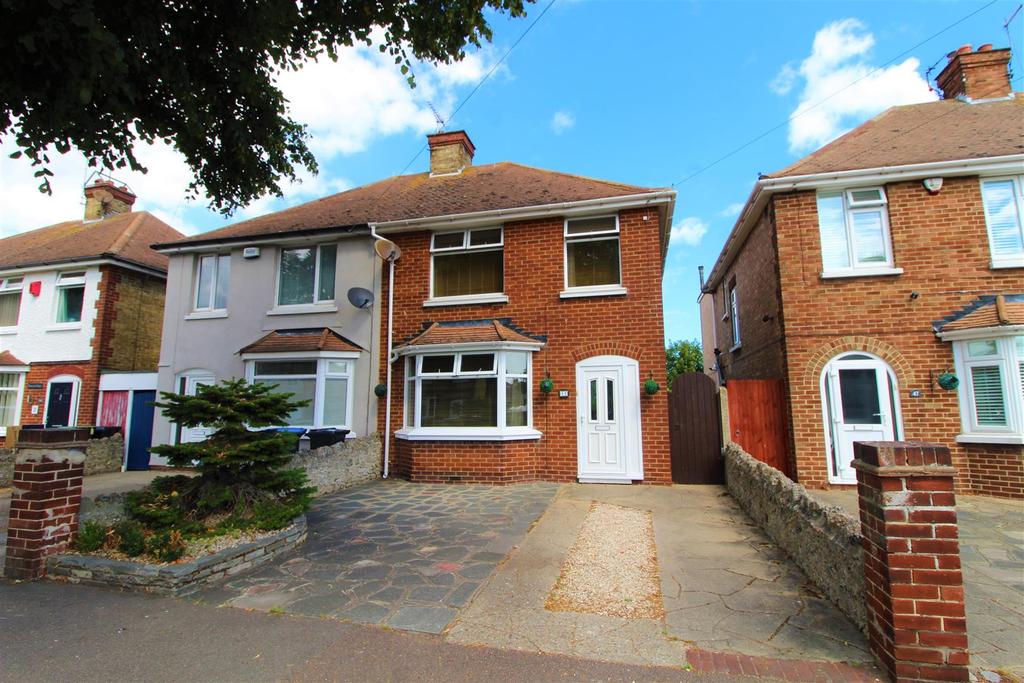 Station Approach Road, Ramsgate 3 bed semidetached house for sale £