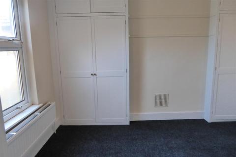 37 Derby Road, Hounslow, TW3 3UQ