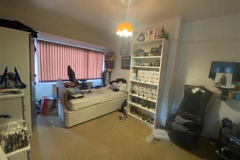 73 Wolverhampton Road South, Birmingham, B32 2AY