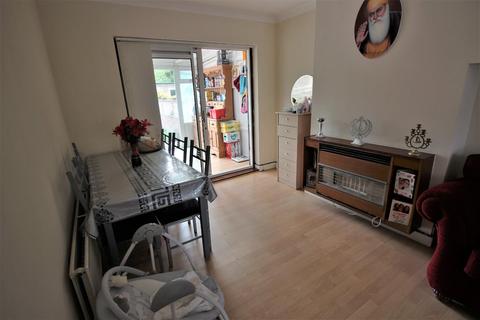 64 Fendyke Road, Belvedere, DA17 5DP