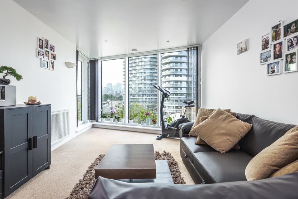 Alaska Apartments, Royal Victoria Dock, E16 1 bed apartment £385,000