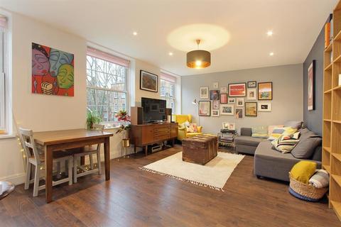 Flat 41, Comber House Comber Grove, London, SE5 0LJ