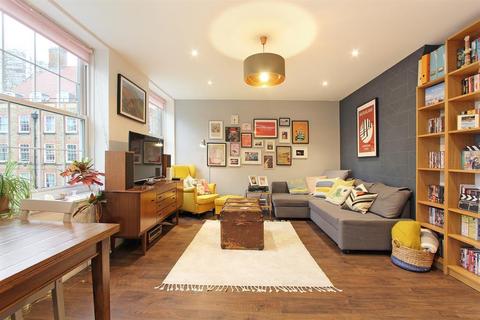 Flat 41, Comber House Comber Grove, London, SE5 0LJ