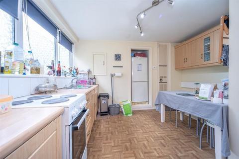 1 Cedarhurst, Birmingham, B32 2JZ