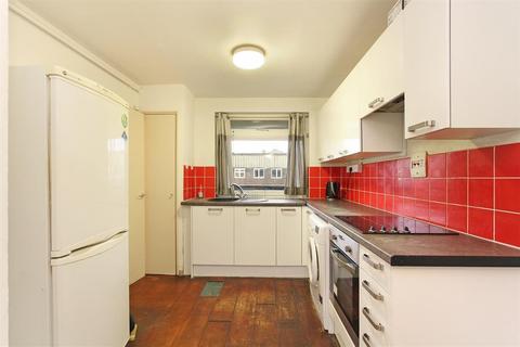 Flat 34, Dighton Court John Ruskin Street, London, SE5 0PR