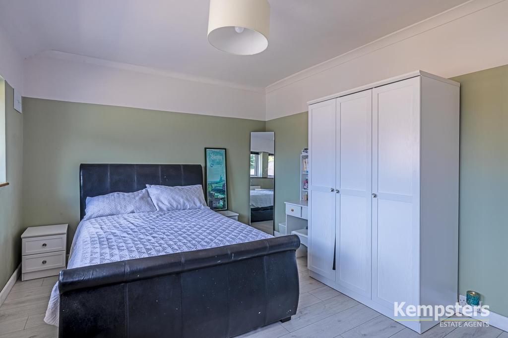 Bedroom 1 2nd.jpg