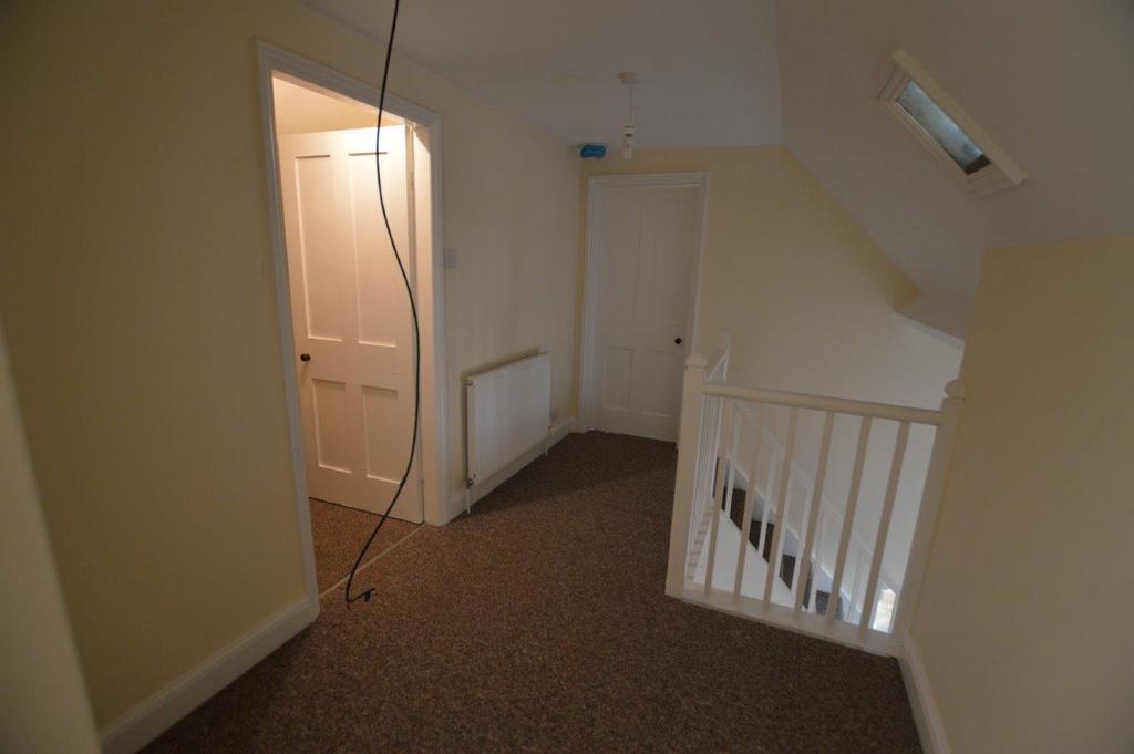 2nd floor landing.JPG