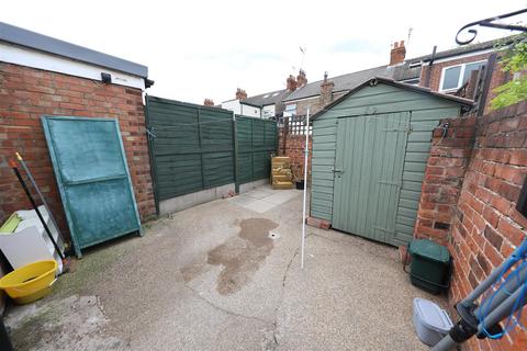 2 bedroom end of terrace house for sale - Wharncliffe Street, Hull