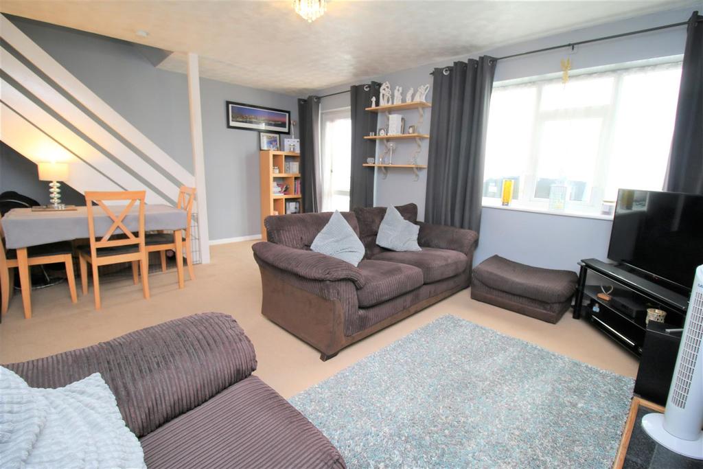 Joseph Luckman Road, Bedworth 3 bed terraced house £210,000