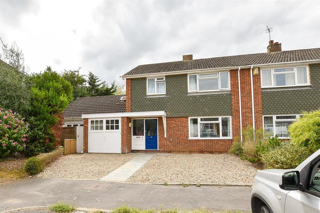 Unwin Close, Aylesford 4 bed semidetached house £495,000