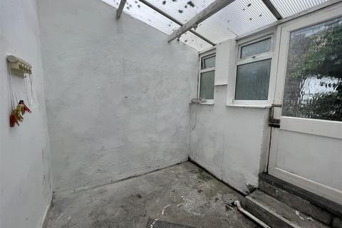 19 Heol Pentrerhedyn, Machynlleth, SY20 8DG
