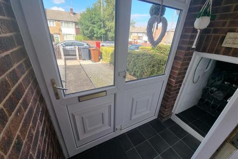 227 Broad Lane, Leeds, LS13 2NJ