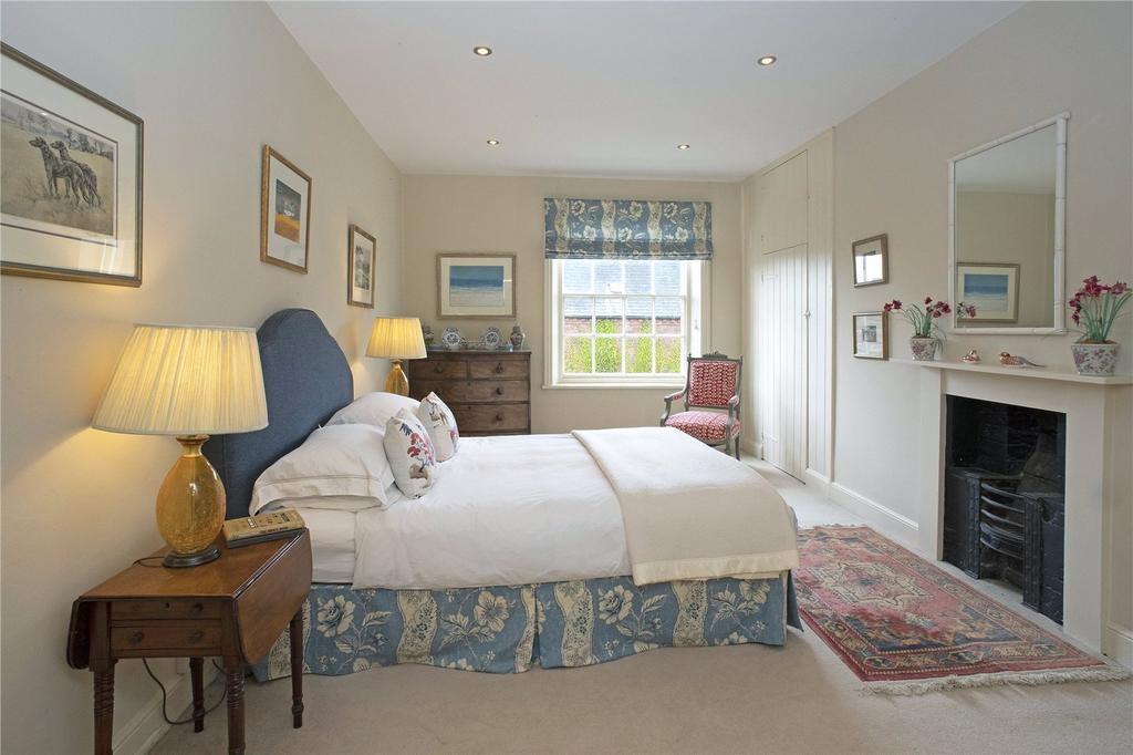 Double Bedroom (3)