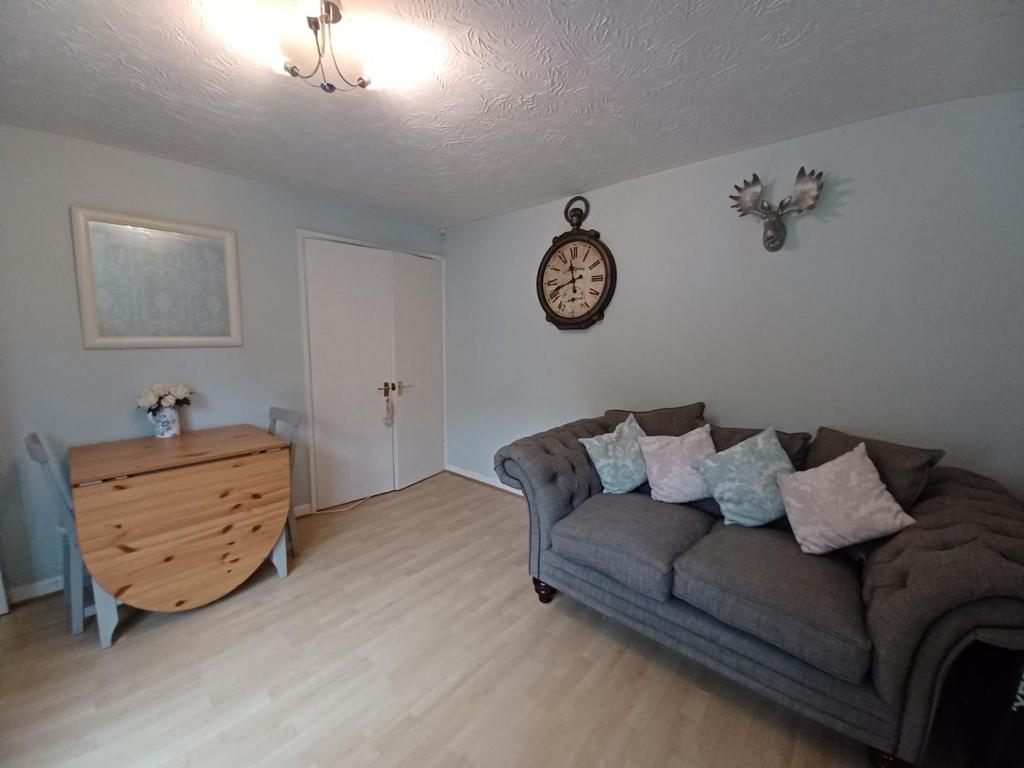 Oakwood Croft, Hillfield, Solihull, West Midlands 1 bed house £795