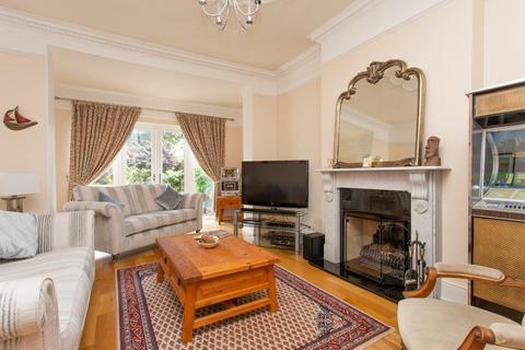 6 bedroom house for sale - Addiscombe Road, Margate